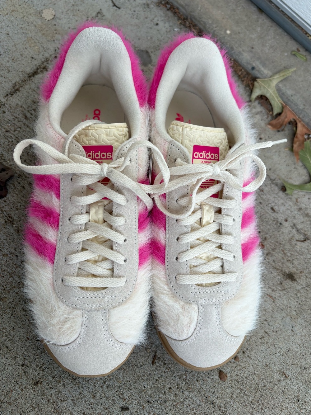 adidas Gazelle Bold Women's 6.5 Cream & Pink Fuzzy Sneakers